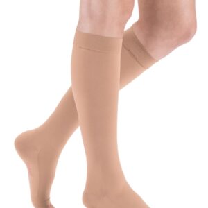 Комфортные компрессионные гольфы 1-ого класса компрессии mediven comfort с открытым носком для лечения заболеваний вен при чувствительной коже